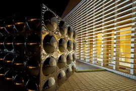 item-gallery